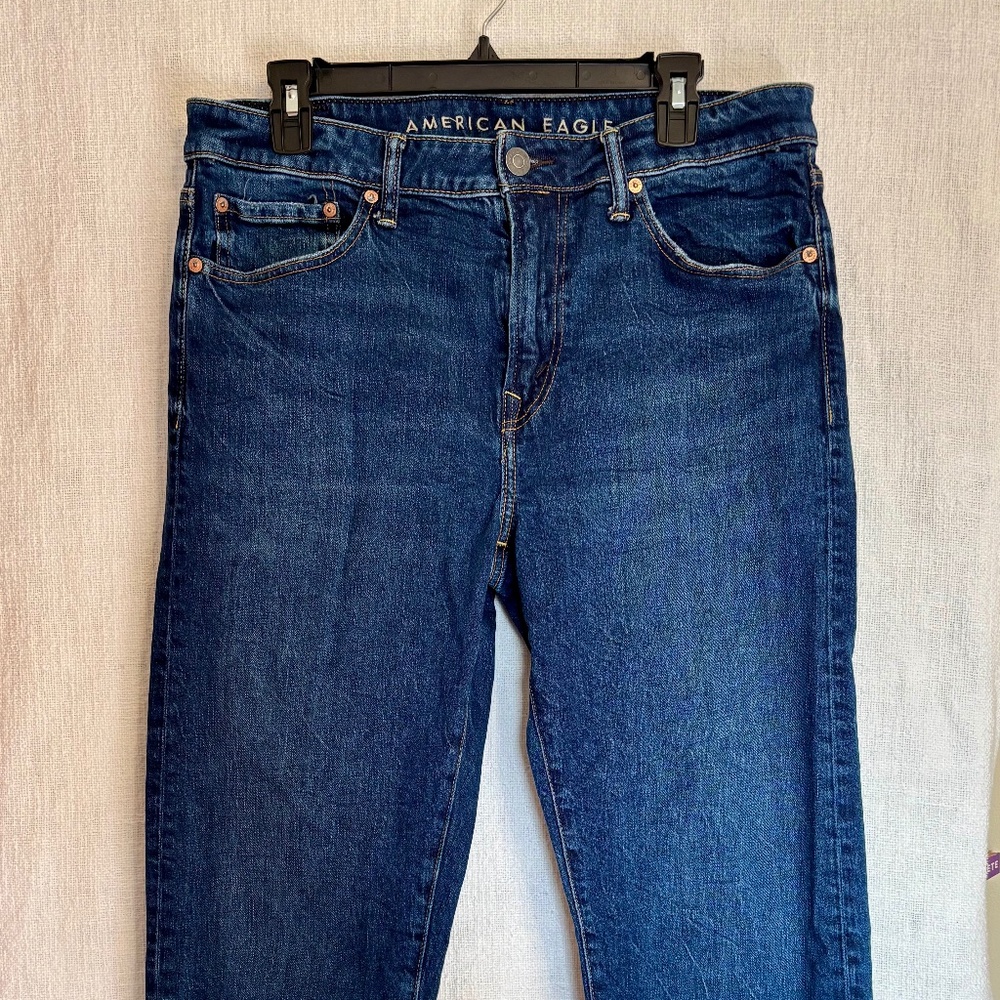American Eagle original straight air flex jeans